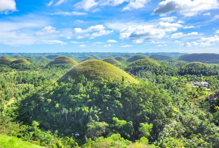 巧克力山形成原因 巧克力山形成原因