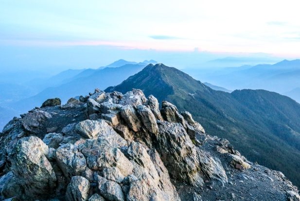 玉山住宿預定方式 玉山住宿預定方式