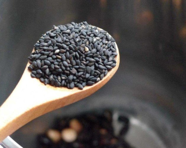 黑芝麻的功效和副作用 黑芝麻的功效和副作用